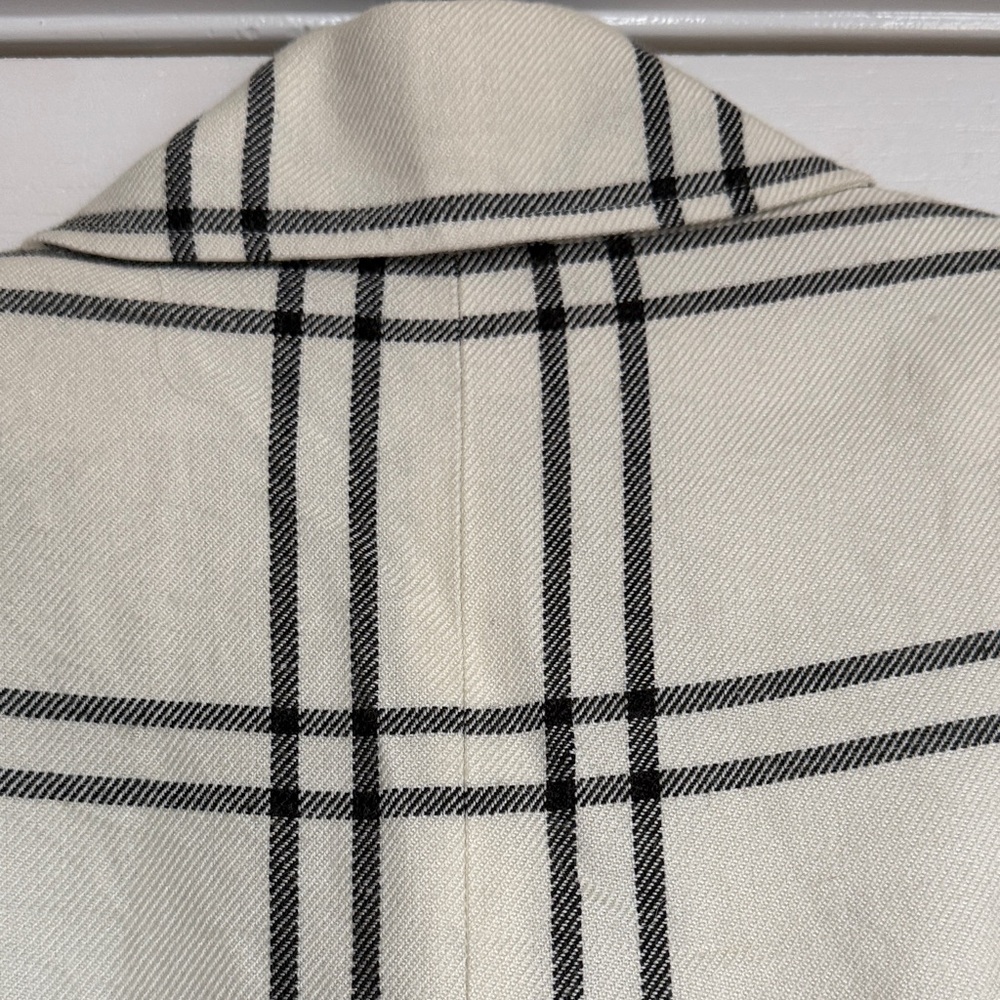 Bandolino Cream and Black Plaid Blazer - Picture 9 of 9